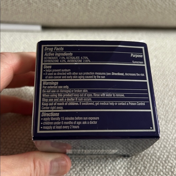 NWT Avon Anew Platinum Day Cream 1.7 oz - Picture 3 of 3